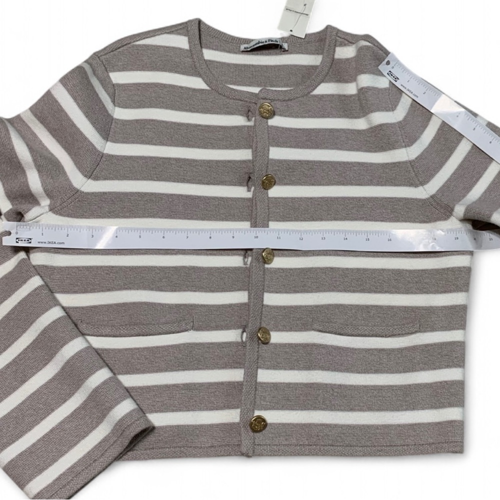 Abercrombie & Fitch Taupe and White Striped Cardigan - Picture 5 of 5